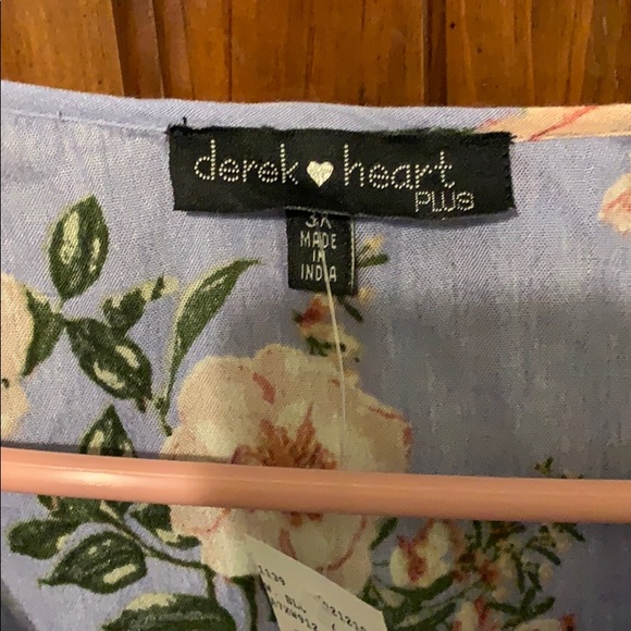 Derek Heart Top - Picture 2 of 8